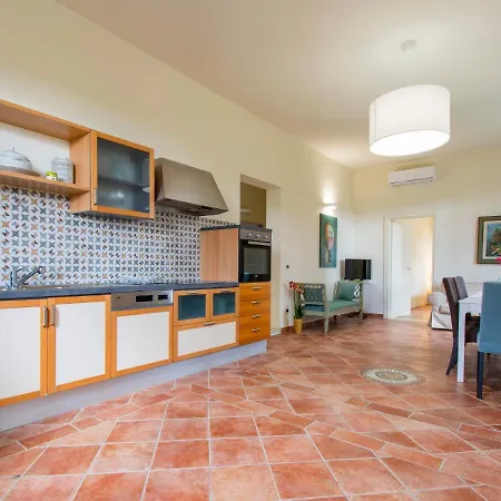 Quercitella By Interhome